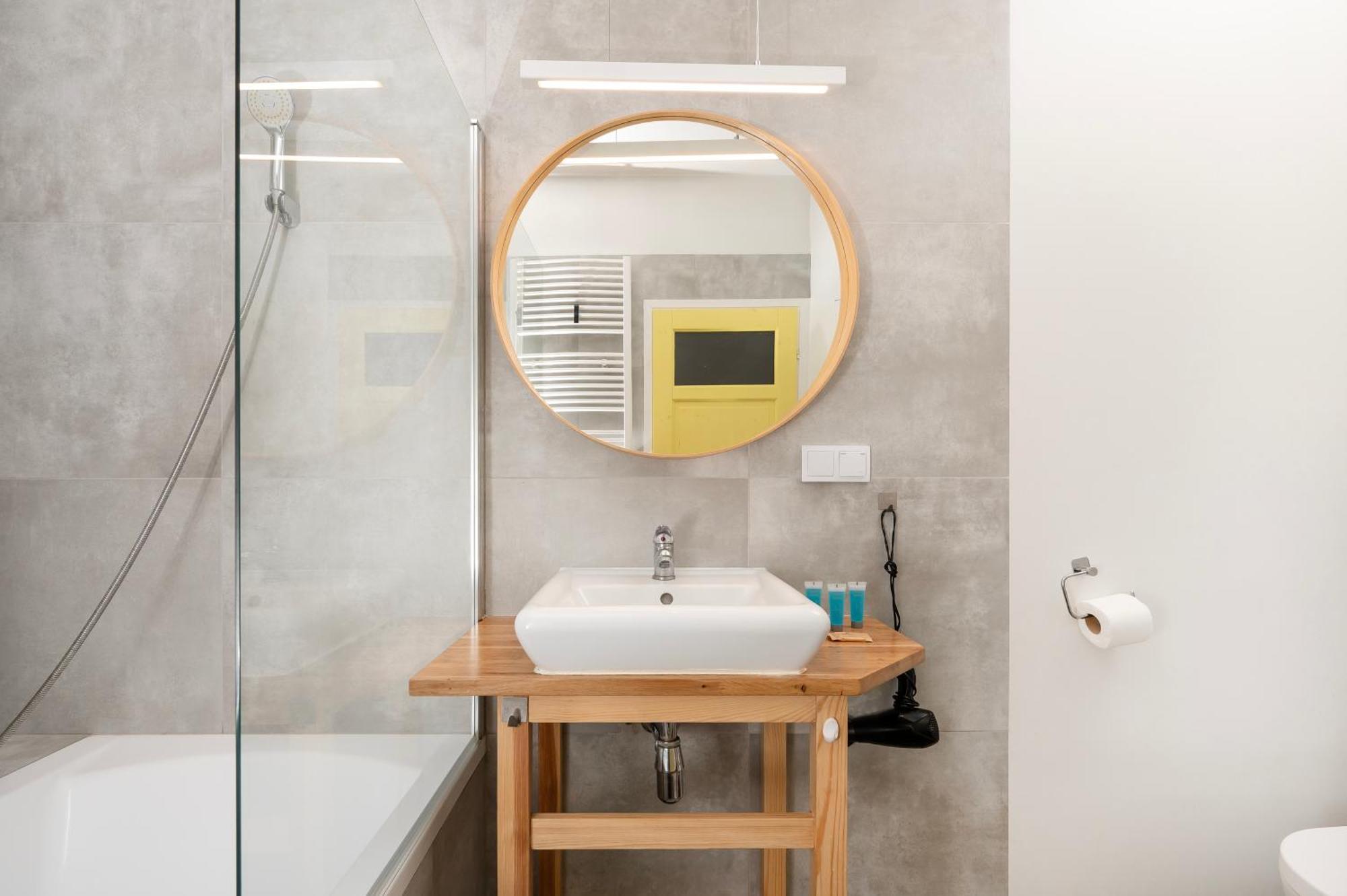 Central Family Apartment Lodz  Ngoại thất bức ảnh